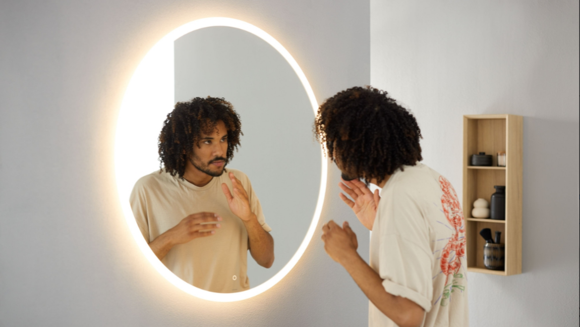 Option Round ogledalo promjera 90 cm (© Geberit)