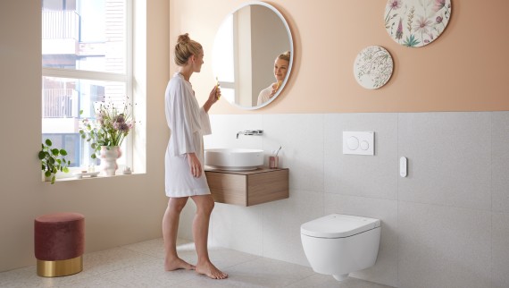 Kupaonica s Geberit AquaClean Alba tuš WC uređajem