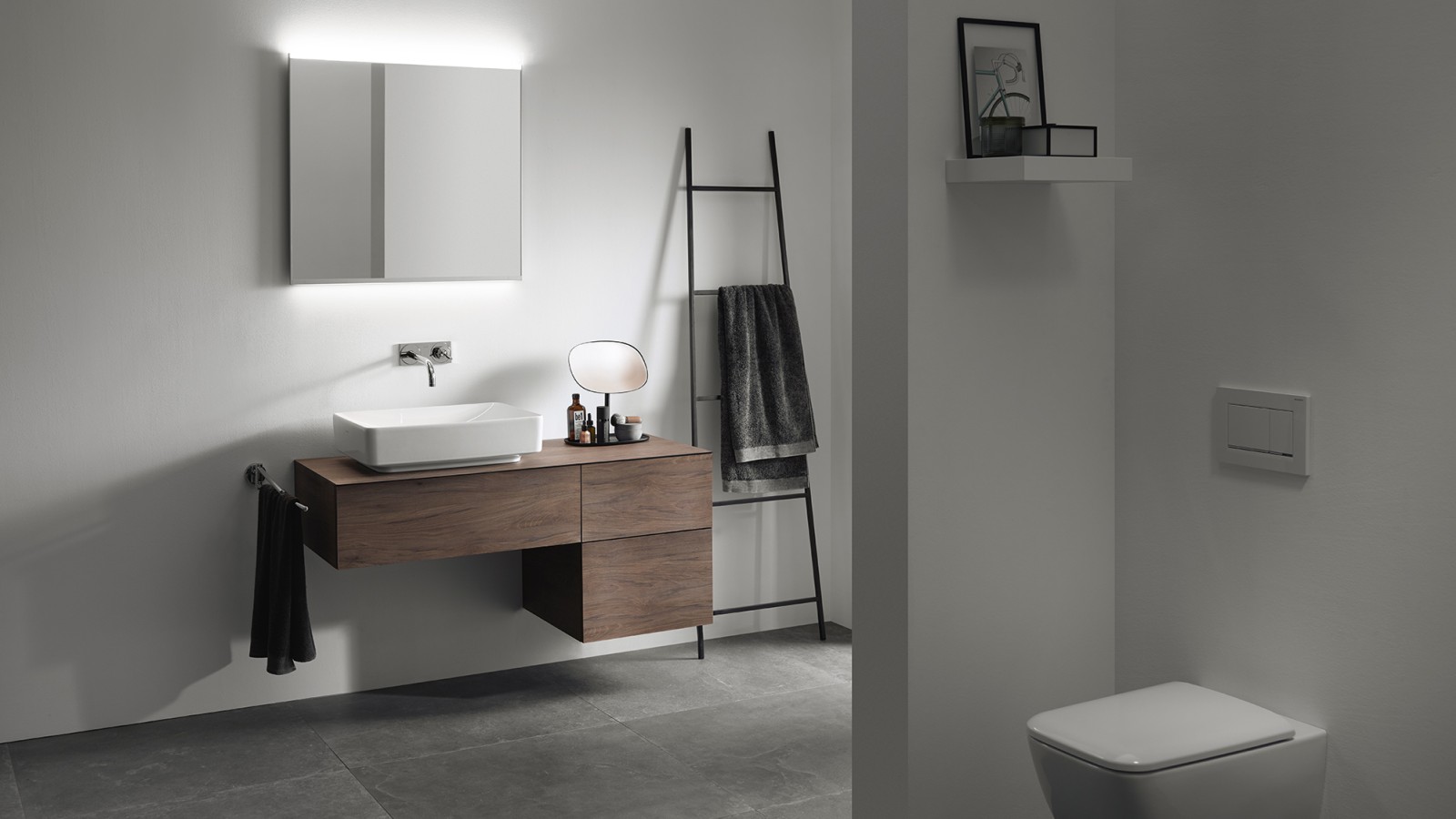 Kupaonica s Geberit VariForm namještajem (© Geberit) Kupaonica s Geberit VariForm namještajem (© Geberit)