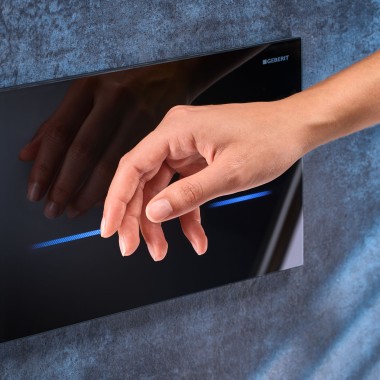 Geberit Sigma80 s beskontaktnim aktiviranjem Geberit Sigma80 s beskontaktnim aktiviranjem
