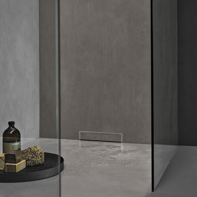 Zidni odvod za tuševe u ravnini s podom Zidni odvod za tuševe u ravnini s podom