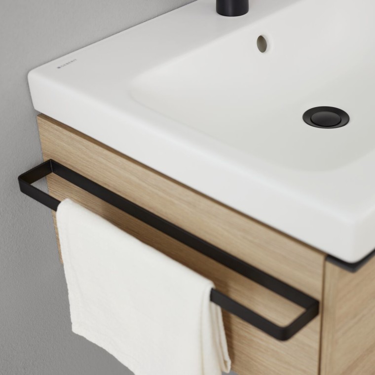Geberit iCon baza za umivaonik sa držačem za ručnike u crnoj mat (© Geberit) Geberit iCon baza za umivaonik sa držačem za ručnike u crnoj mat (© Geberit)