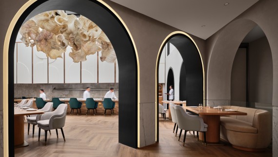 Gurmanski restoran Born u Singaporu pravi je spomenik dizajnu iznutra i izvana (© Owen Raggett) Gurmanski restoran Born u Singaporu pravi je spomenik dizajnu iznutra i izvana (© Owen Raggett)